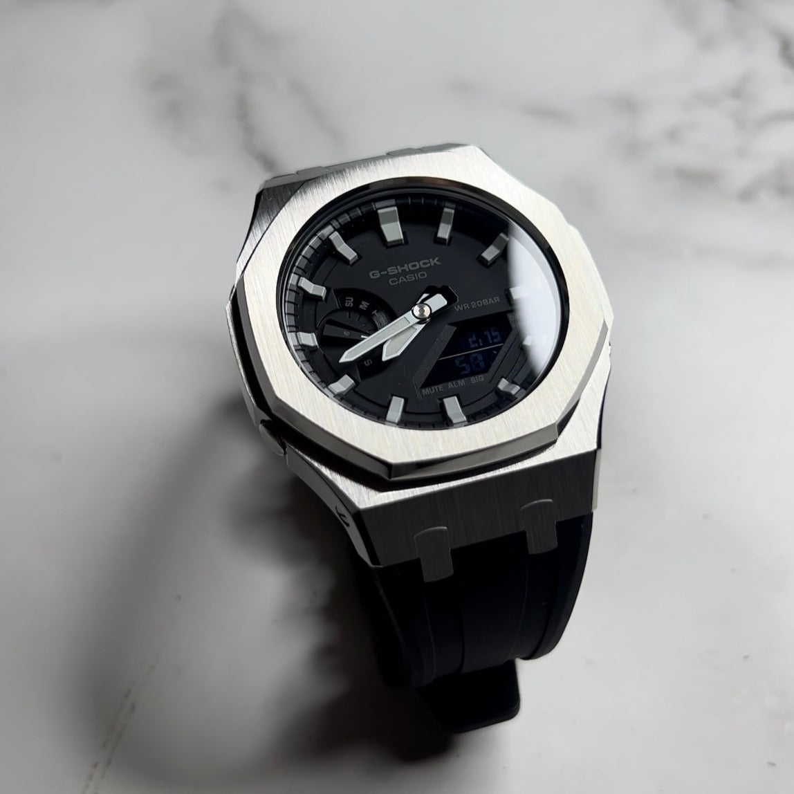 CASIOAK SILVER AND BLACK RUBBER - GA-2100